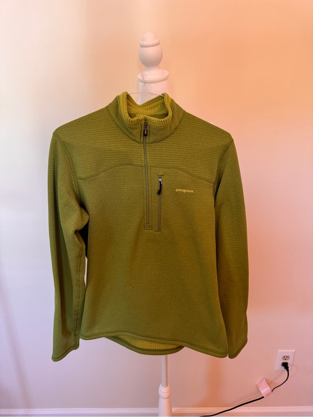 Patagonia Olive Green Men's Quarter-Zip Pullover